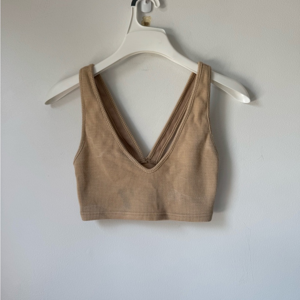 Vacancy Size 2 Tan Waffle Knit V-Neck Crop Top